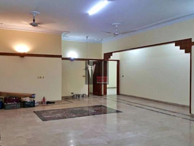 Independent 1000 Sqyd Portion With Huge Terrace In Block 8 Gulshan Karachi Gulshan E Iqbal Block 8 ID 68864