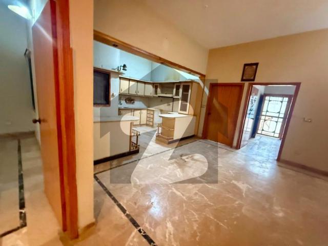 Independent banglow available for rent gulistan e jauhar block 7