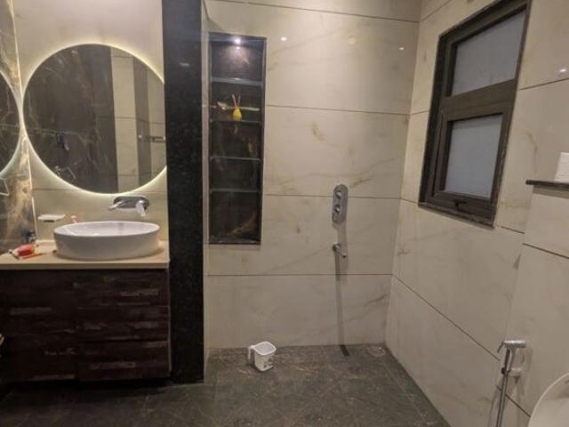Independent Builder Floor 3 Bedroom 2200 Sq. Ft. Builder Floor in Sushant Lok I Gurgaon Listing ID: #9999