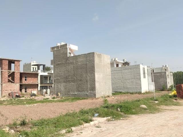 Independent House 250 Sq.Yd. Plot in Sector 28 Panchkula Listing ID: #10128