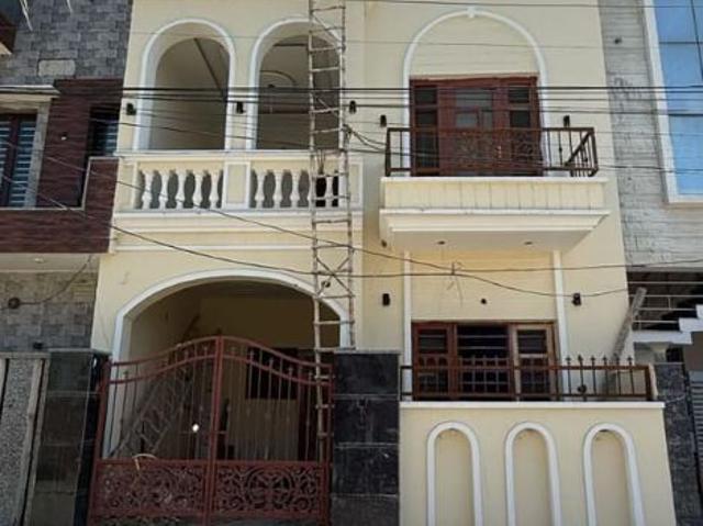 Independent House For Sale 6 Bedroom 242 Sq. Ft. Independent House in Sector 11 Panchkula Listing ID: #10389