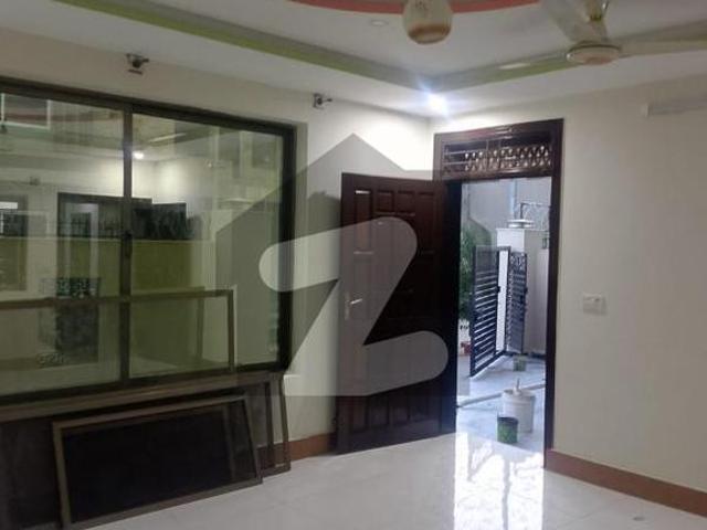 Independent Seperate 10M Double Story, House for Rent, 6 to 7 Bedroom Gas Available Ideal location this house Walking Distance Islamabad Express Highway Soan Garden Block H