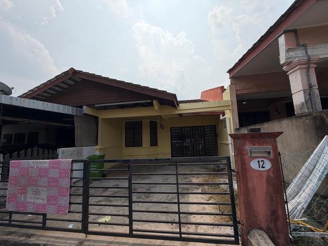 Indera Mahkota 15 Teres Setingkat