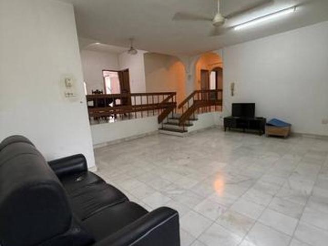 Indera Putra Courts 4 Bedroom JB Town CIQ JB Sentral Komtar JBCC