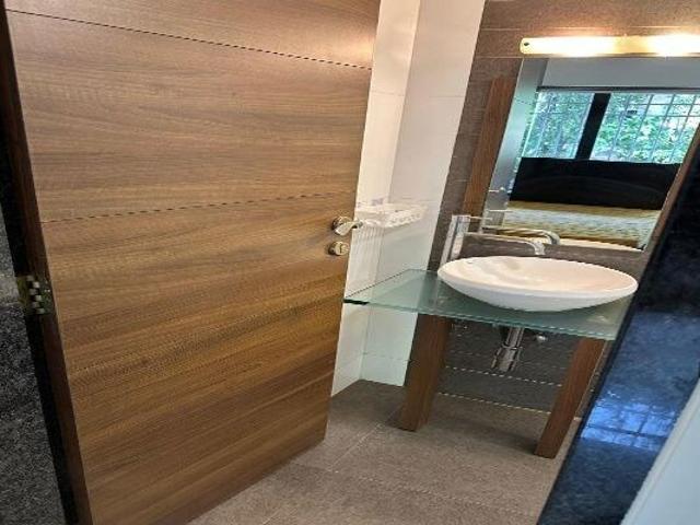 Indiabulls Blu 2 Bedroom 903 Sq. Ft. Apartment in Worli Mumbai Listing ID: #10255