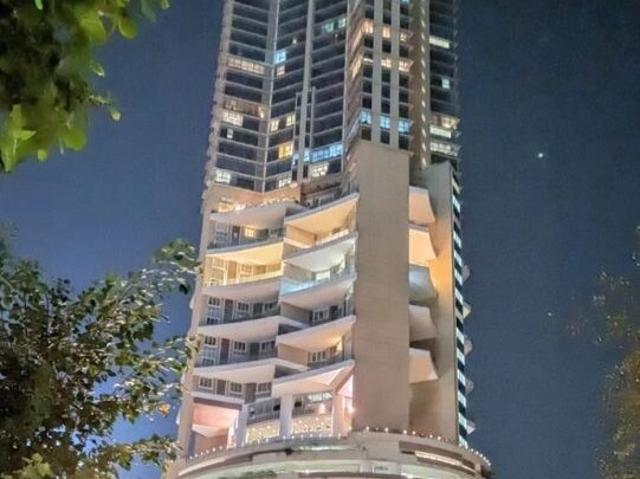 Indiabulls Sky 3 Bedroom 1725 Sq. Ft. Apartment in Lower Parel Mumbai Listing ID: #10378