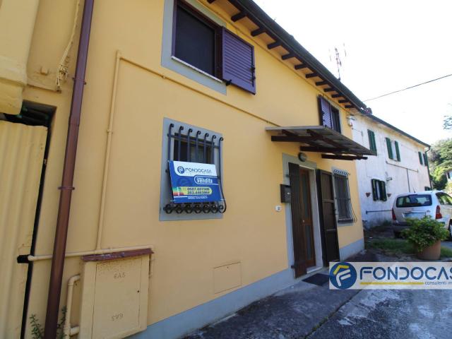 Indipendente in vendita a Buti