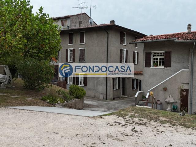 Indipendente in vendita a Desenzano del Garda, Desenzano del Garda