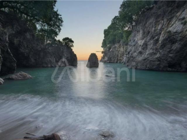 Indipendente in vendita a Lerici