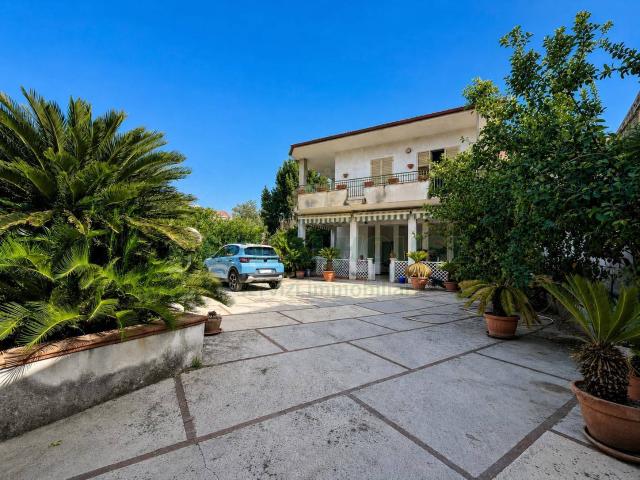 Indipendente in vendita a Santa Maria Capua Vetere, Zona Centro Storico