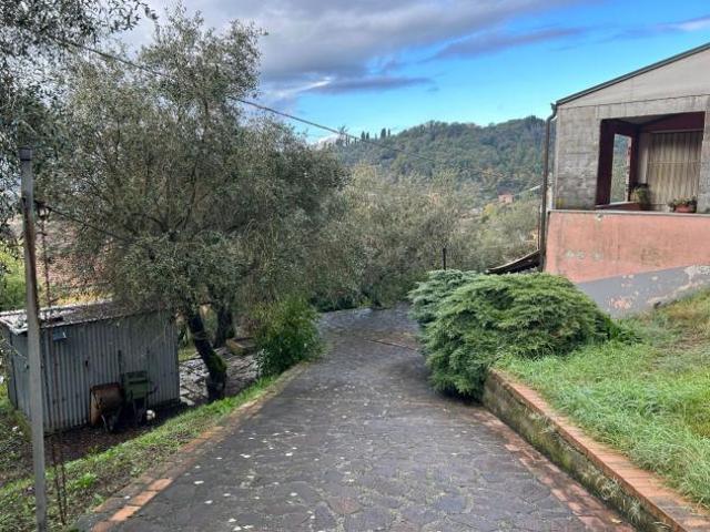 Indipendente in vendita a Sarzana