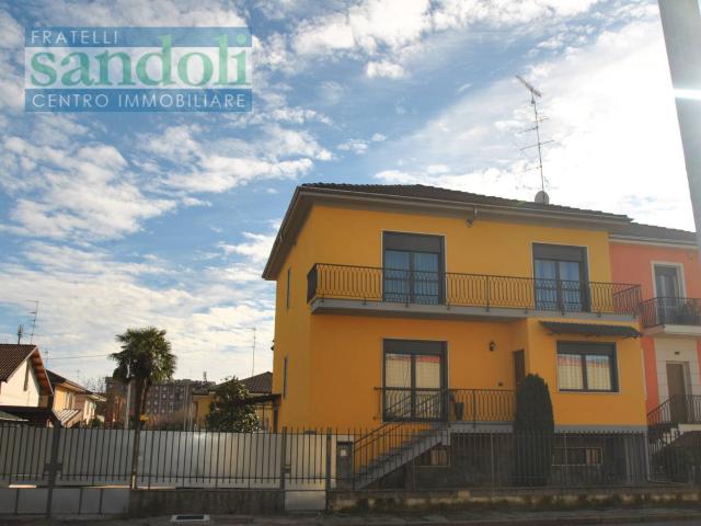 Indipendente in vendita a Vercelli, Porta Torino