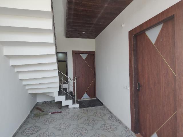 Indira Nagar, Lucknow East 3 Bedroom 1700 Sq. Ft. Independent House in Indira Nagar Lucknow Listing ID: #10331