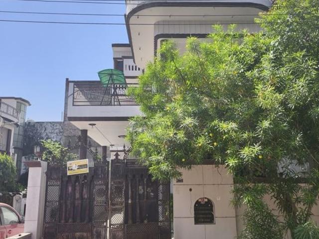 Indira Nagar, Lucknow East 5 Bedroom 2600 Sq. Ft. Independent House in Indira Nagar Lucknow Listing ID: #10353