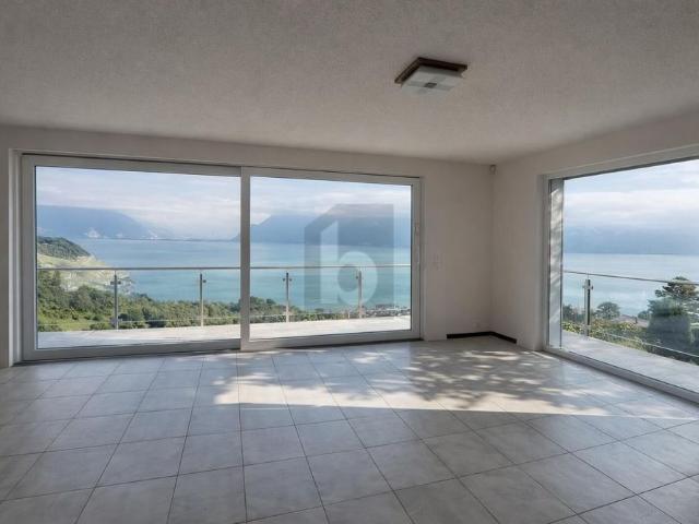 INDIVIDUAL AND SPACIOUS WITH INCREDIBLE VIEW