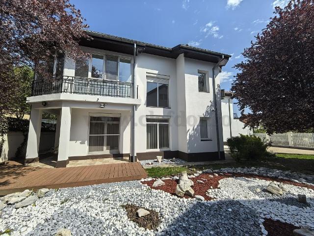 Individual Villa for rent near British School