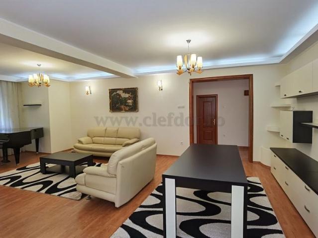 Individual Villa for Rent in Pipera