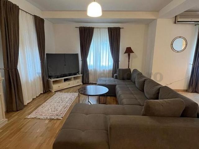 Individual Villa for rent in Pipera area