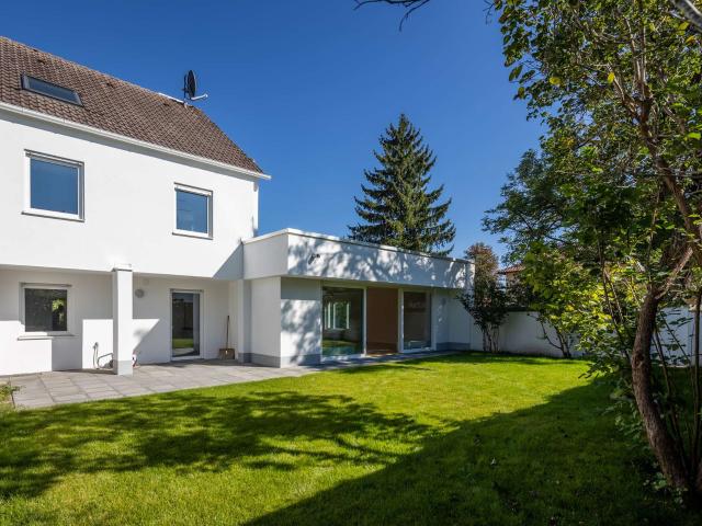 INDIVIDUELL I Haus im Haus mit großem Wohnzimmer