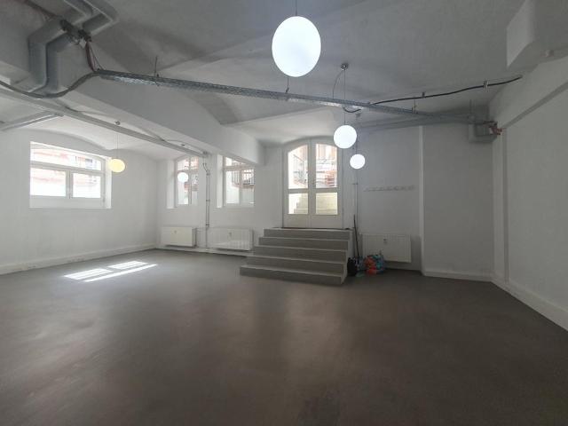 individuell + optimale Anbindungen nahe U Bhf. Bernauer Straße