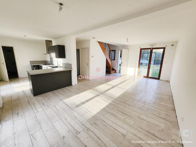 INDIVIDUELLE ! GRAND TERRAIN ! VIVABLE DE PLAIN PIED ! ENCORE SOUS GARANTIE ! DPE EN B !