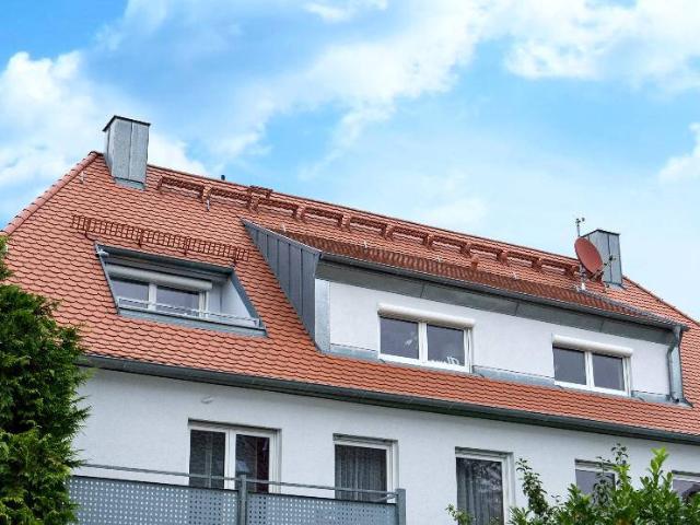 Individuelle Dachwohnung in 5 Familienhaus Bodenfläche gesamt 132,97 m² 2024 renoviert, inkl. neuer Einbauküche