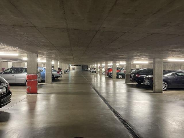 Indoor motorcycle parking space for rent in Männedorf Ref 11700.05.1009 | dreamo. Ch