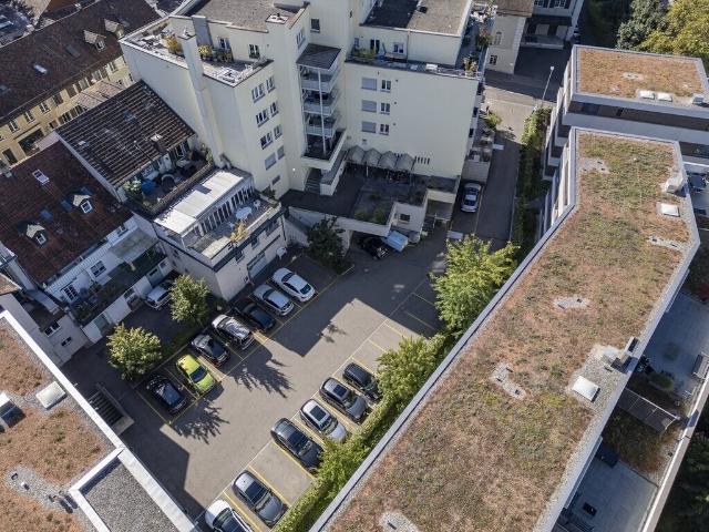 Indoor motorcycle parking space for rent in Frauenfeld Ref 21305.90.911101 | dreamo. Ch