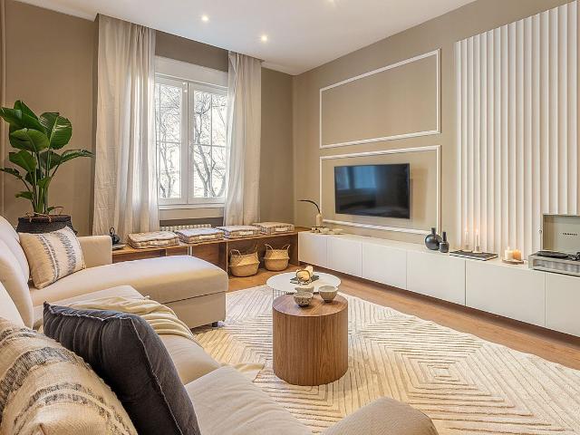 Indonesian Inspired 3 Bedroom Apartment with Private Office in Castellana, Madrid Amsterdam Apartments for Rent