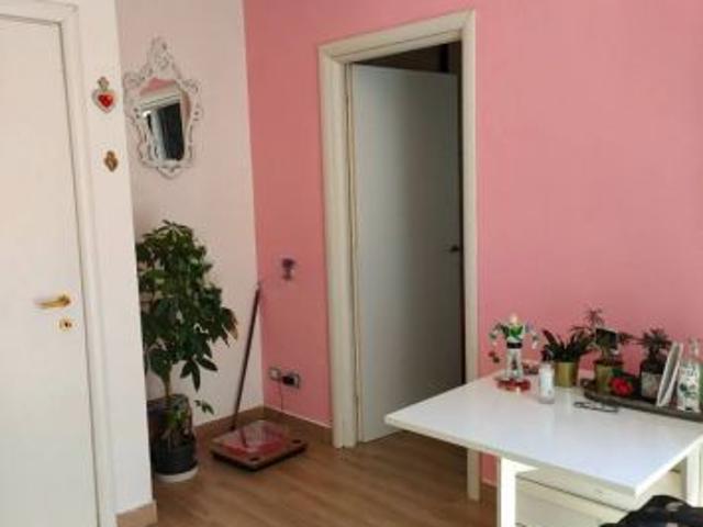 INFERNETTO BILOCALE ARREDATO CON TERRAZZO PRIVATO