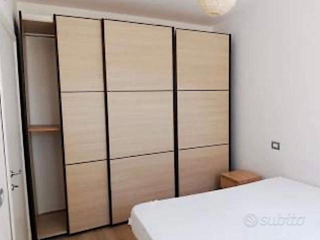 INFERNETTO BiLOCALE ARREDATO CON TERRAZZO PRIVATO