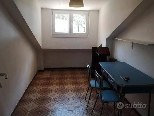 Infernetto quadrilocale con terrazzo
