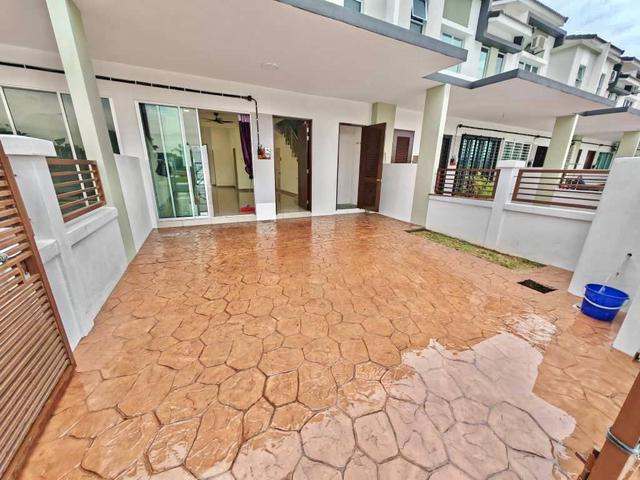 Infront Playground Double Storey Saujana Klia