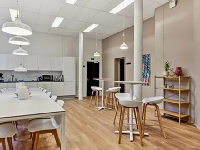 Ingen binding, kontor til 3.600 kr