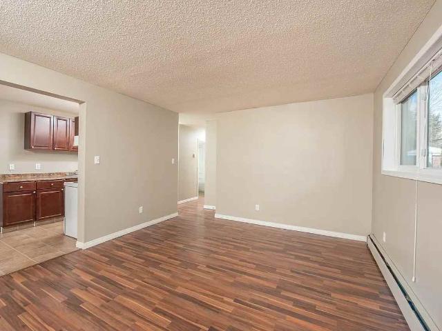 Inglewood 124 Apartments 2 Bedroom Apartment for Rent at 11720 124 St Nw, Edmonton, AB T5M 0K9 Inglewood