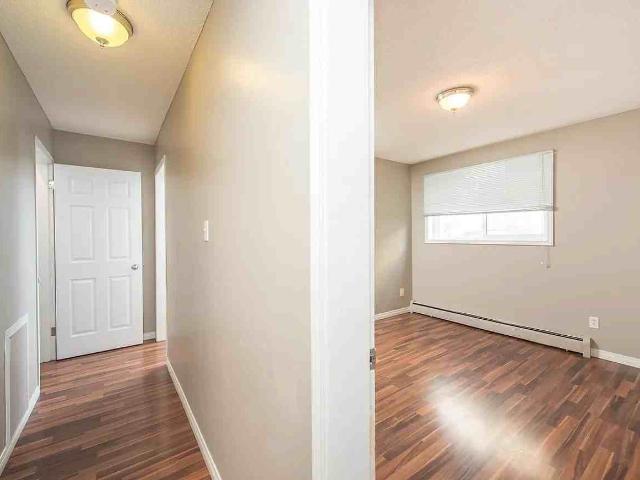 Inglewood 124 Apartments 2 Bedroom Apartment for Rent at 11720 124 St Nw, Edmonton, AB T5M 0K9 Inglewood