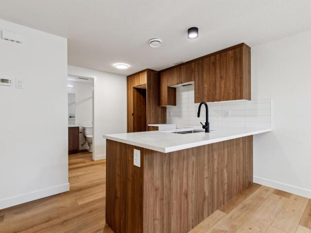 Inglewood 8 Plex 2 bed 1 bath [object Promise] for Rent
