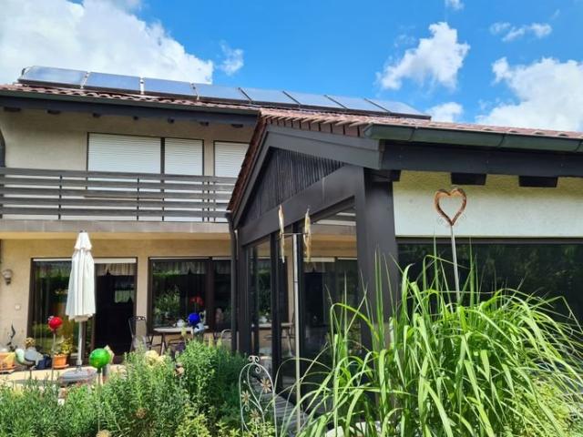 Ingolstadt Müllerbadsiedlung, Einfamilienhaus mit Schwimmhalle in ruhiger sonniger Wohnlage