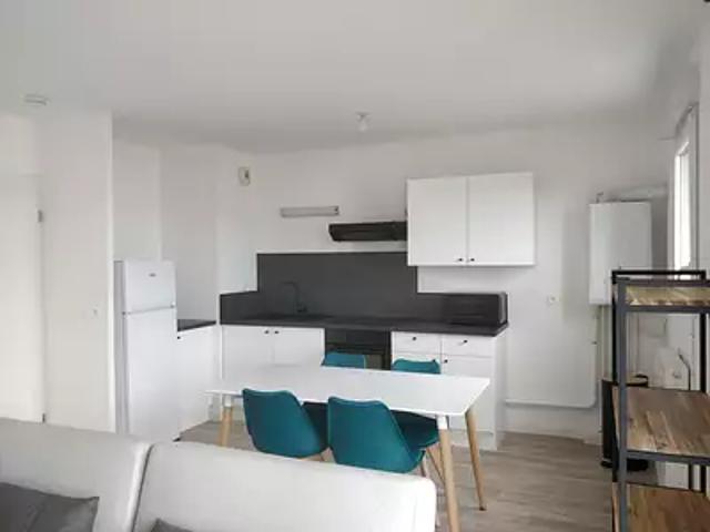 Ingré 45140 Location appartement 2 pièces t2 au dernier étage terrasse