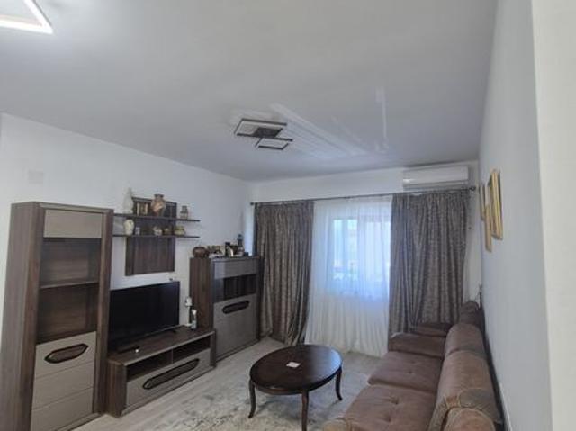 Inichiriere apartament in Craiova, 3 camere decomandat