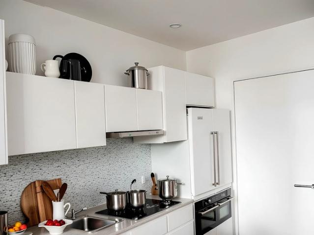 Installez vous sans stress à Pontoise: Grand T5 avec terrasse, box et parking – Paris à 30 min !