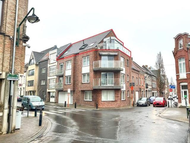 Instapklaar 2 skp appartement met terras, Torhout
