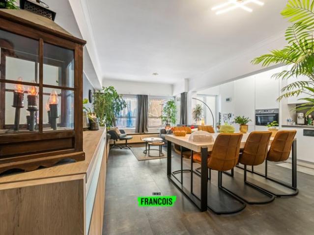 Instapklaar 2 slaapkamerappartement op toplocatie in Mariak…