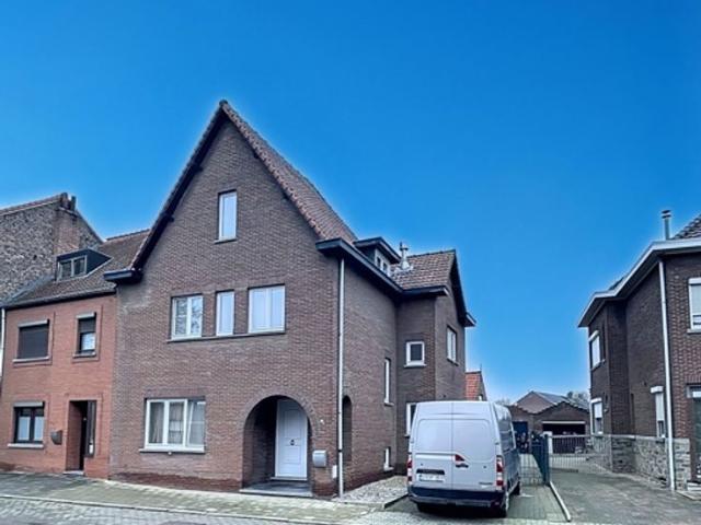instapklaar, 3/4 slpks, inrichtbare zolder, garage en tuin