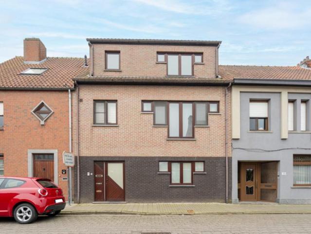 Instapklaar app. 2 slpks! + zuidgerichte tuin!