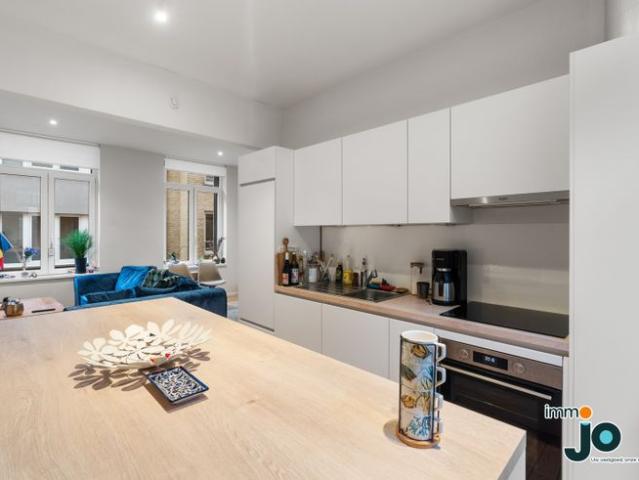 Instapklaar appartement te koop in Oostende vlakbij zee.