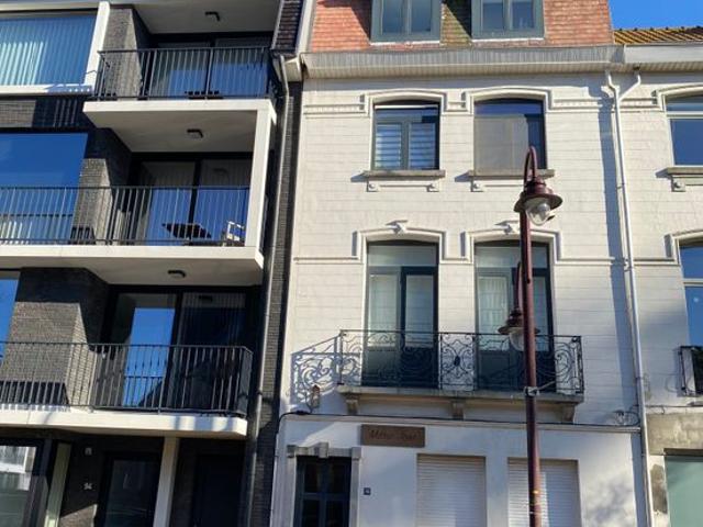 Instapklaar appartement te koop in hartje Wenduine