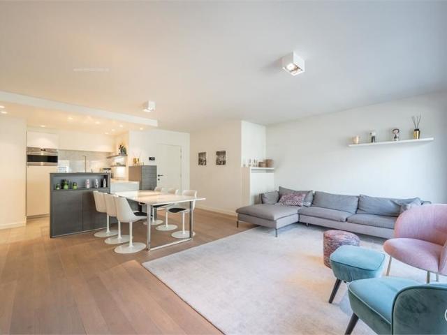 Instapklaar appartement met 3 slaapkamers een mooie gevelbreedte van bijna 7 meter op een toplocatie vlakbij het Rubensplein en