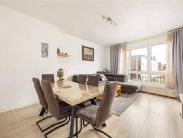 Instapklaar appartement met 3 slaapkamers en fietsenberging