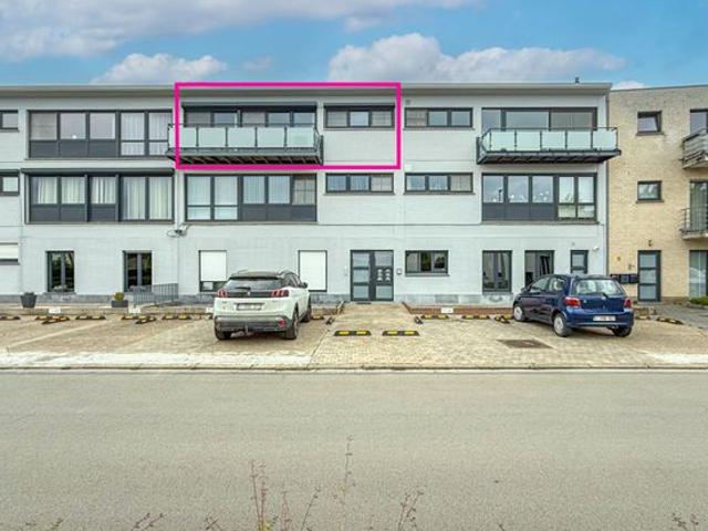 Instapklaar appartement met 3 slpkms in hartje Paal – EPC B!